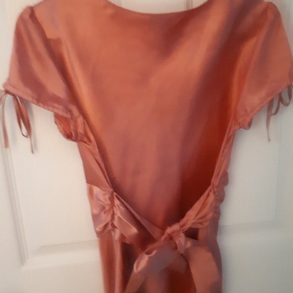 Suzy Shier Size small statement short-sleeved blouse - Picture 2 of 5